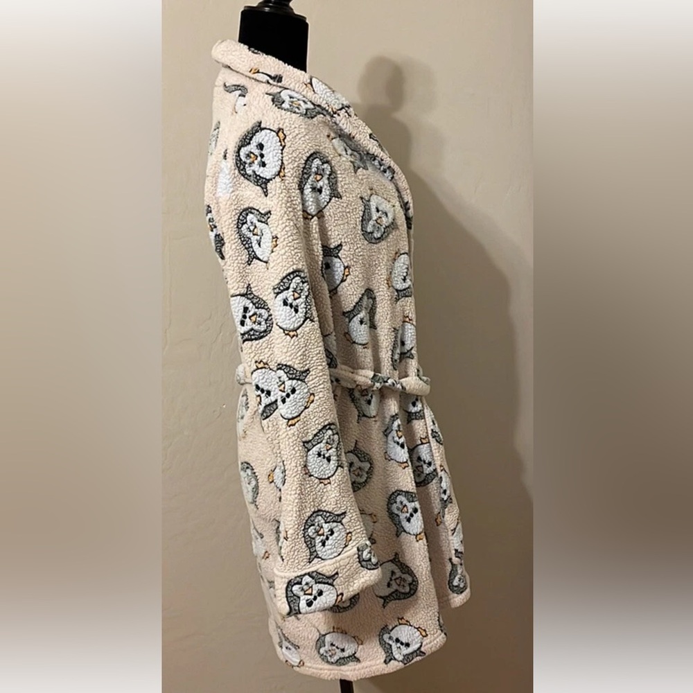 Cozy Penguin Print Robe - Picture 3 of 5